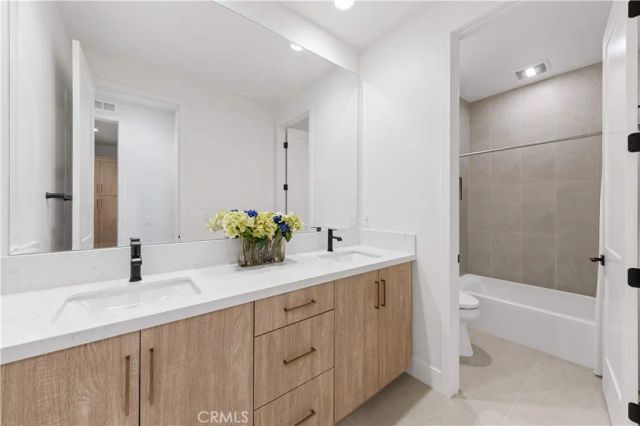 149 Somera, Irvine, CA 92602