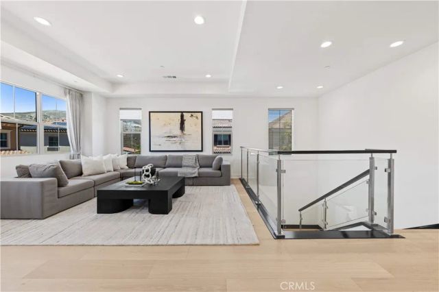 149 Somera, Irvine, CA 92602