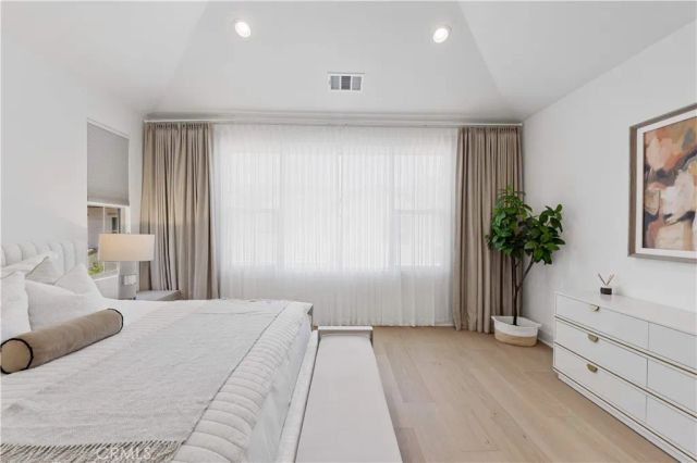 149 Somera, Irvine, CA 92602