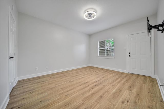 5341 Kiam Street, Houston, TX 77007
