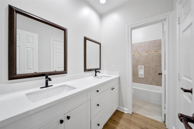 5341 Kiam Street, Houston, TX 77007
