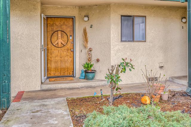 10 Royale Ave #2, Lakeport, CA 95453