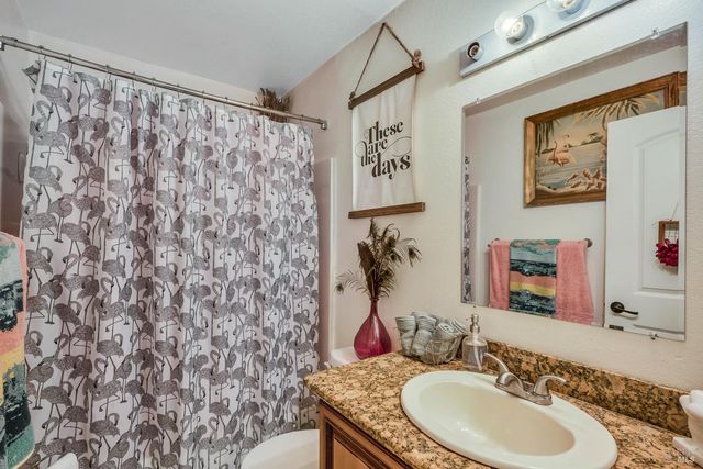 10 Royale Ave #2, Lakeport, CA 95453