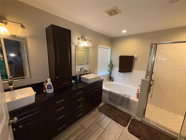 7628 WEEHAWKEN DRIVE, Zephyrhills, FL 33540