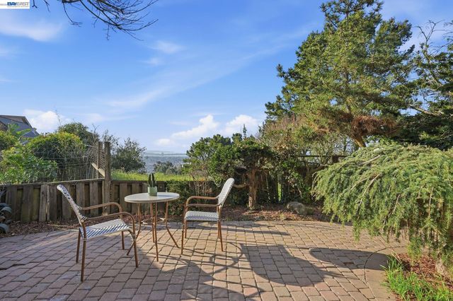 1631 Arlington Blvd, El Cerrito, CA 94530