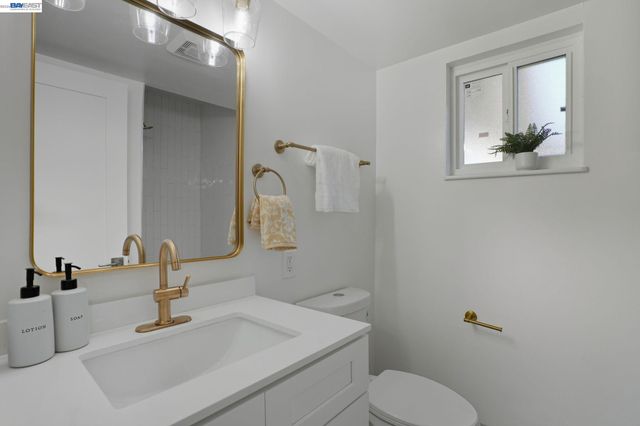 1631 Arlington Blvd, El Cerrito, CA 94530