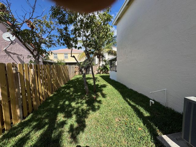 6256 Harbor Bend, Margate, FL 33063