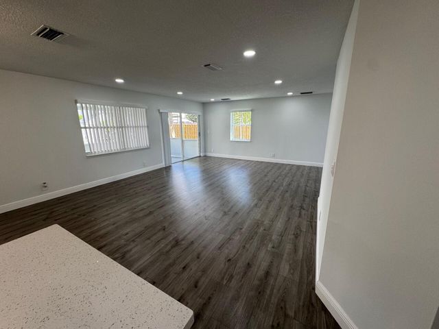 6256 Harbor Bend, Margate, FL 33063