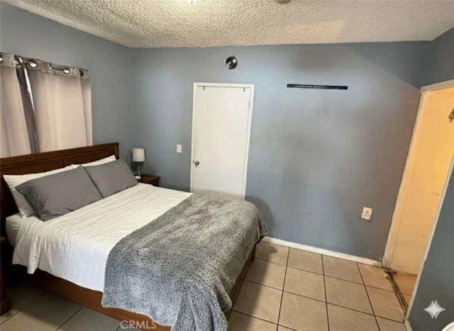 13947 Downey, Paramount, CA 90723