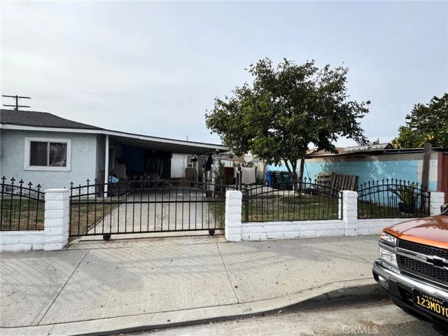 13947 Downey, Paramount, CA 90723