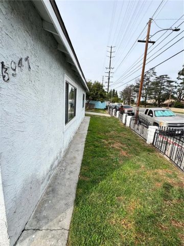 13947 Downey, Paramount, CA 90723