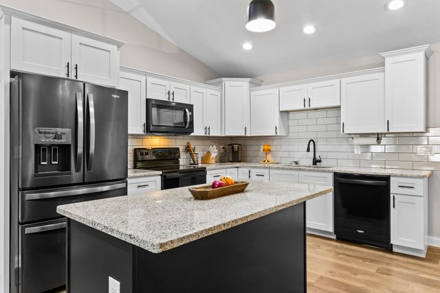 86 Woodlock Drive, Morehead, KY 40351