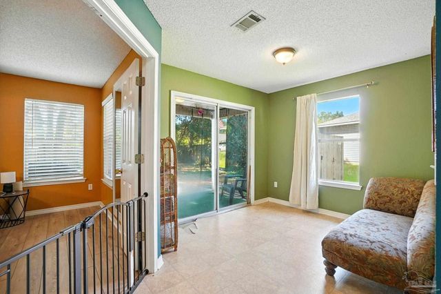 1704 Garlia Ct, Pensacola, FL 32526