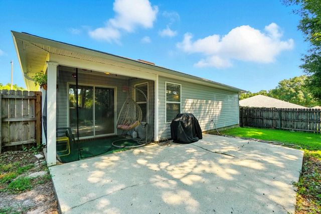 1704 Garlia Ct, Pensacola, FL 32526