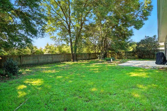 1704 Garlia Ct, Pensacola, FL 32526