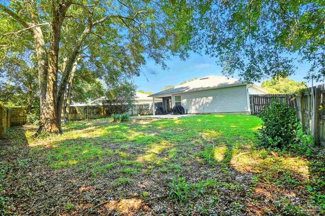 1704 Garlia Ct, Pensacola, FL 32526