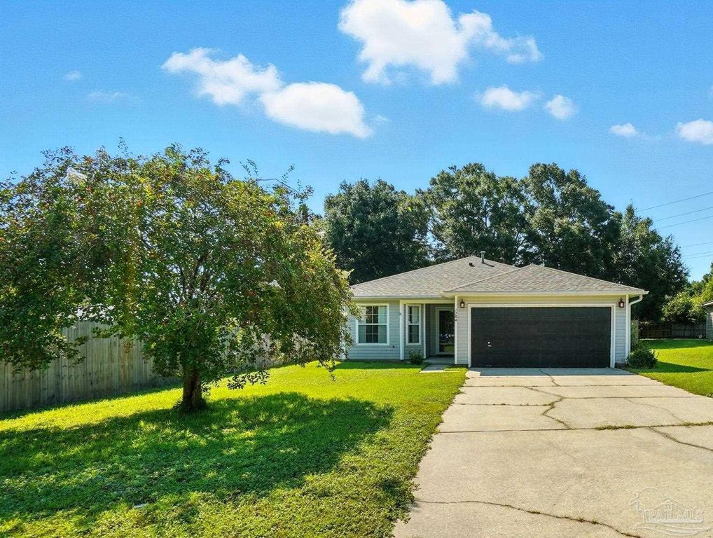 1704 Garlia Ct, Pensacola, FL 32526
