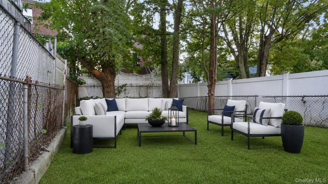 263 Quincy Avenue, Bronx, NY 10465