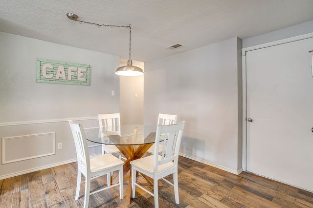 7104 Summerset Drive, Benbrook, TX 76126