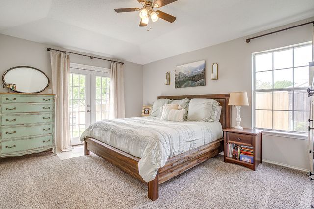 7104 Summerset Drive, Benbrook, TX 76126