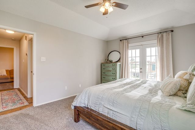 7104 Summerset Drive, Benbrook, TX 76126