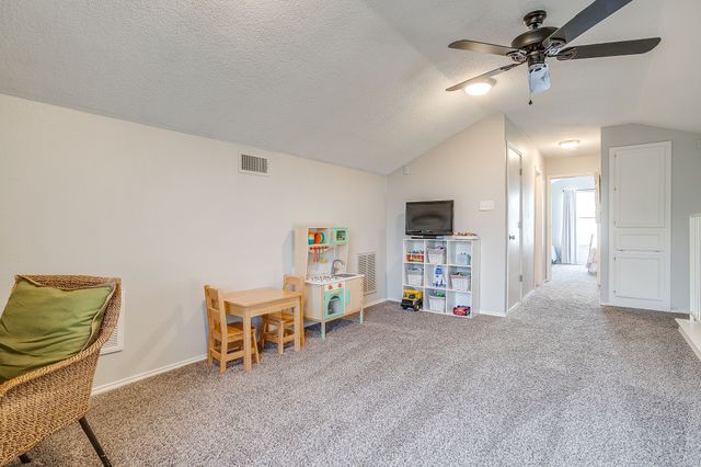 7104 Summerset Drive, Benbrook, TX 76126