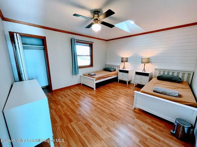 1367 Sleepy Hollow Road, Athens, NY 12015