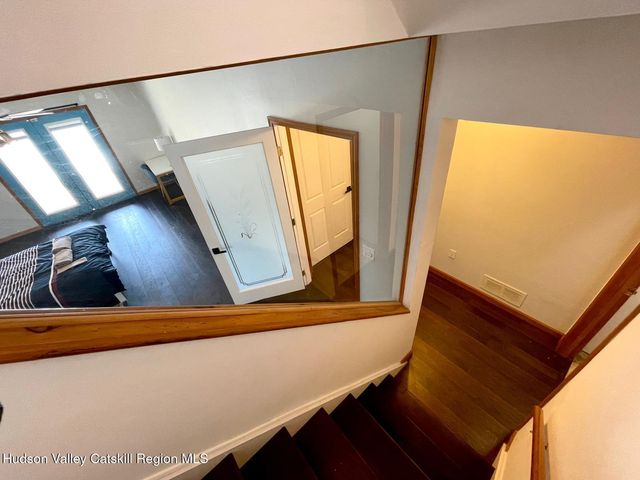 1367 Sleepy Hollow Road, Athens, NY 12015