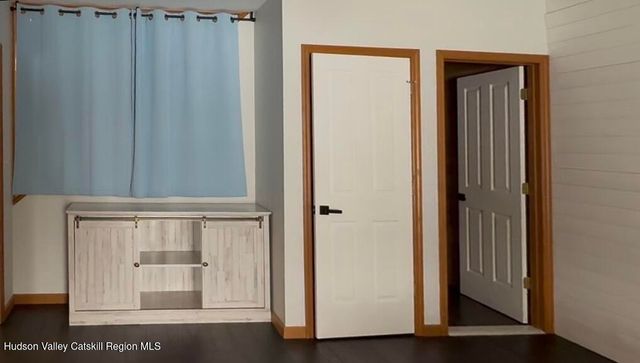 1367 Sleepy Hollow Road, Athens, NY 12015