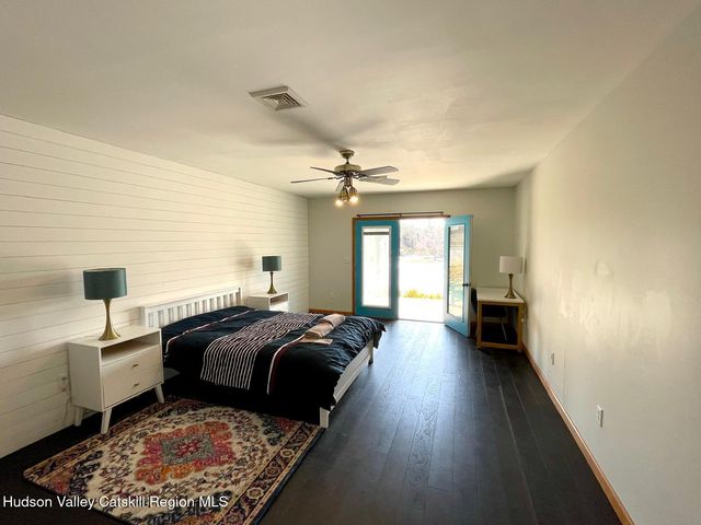 1367 Sleepy Hollow Road, Athens, NY 12015