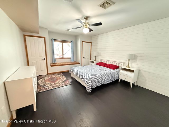 1367 Sleepy Hollow Road, Athens, NY 12015