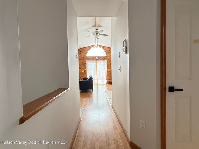 1367 Sleepy Hollow Road, Athens, NY 12015