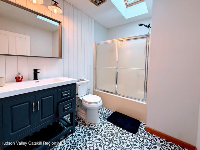 1367 Sleepy Hollow Road, Athens, NY 12015