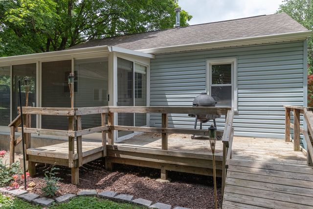 143 High Street, Danville, IN 46122