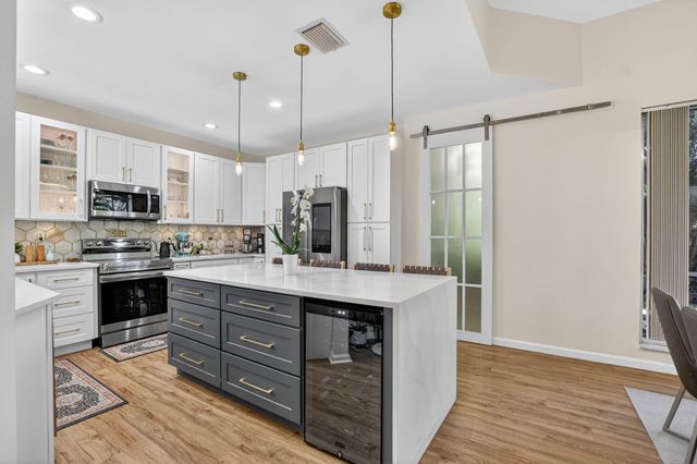 23451 Water Circle, Boca Raton, FL 33486