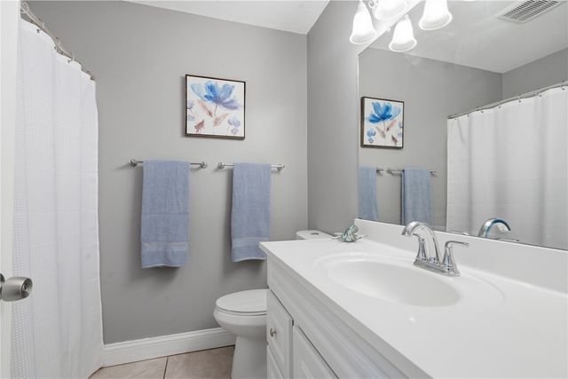 1925 Parkland, Ely, IA 52227