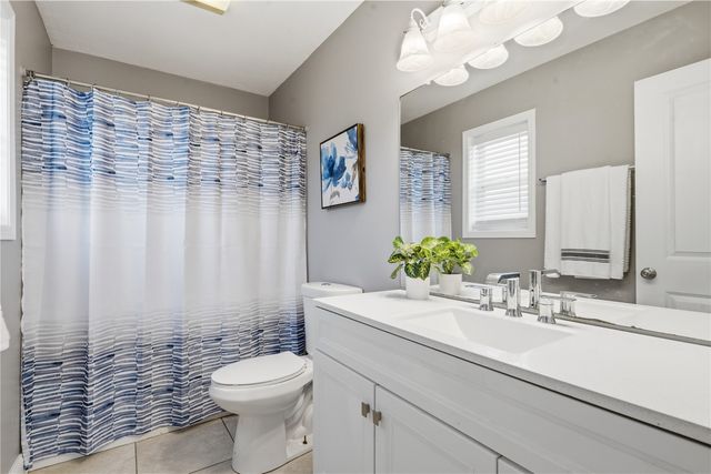 1925 Parkland, Ely, IA 52227