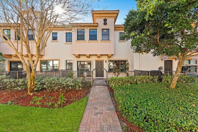 4735 Preserve Street, Coconut Creek, FL 33073