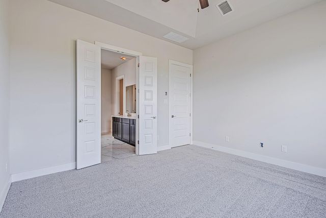 177 Peninsula Point Drive, Montgomery, TX 77356