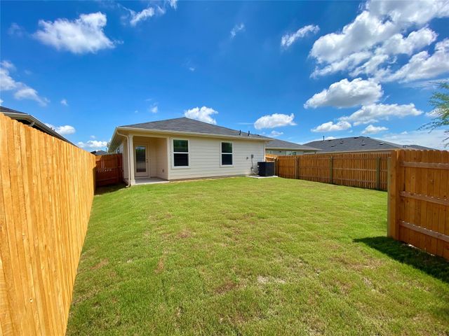 727 Gladiola LOOP, Kyle, TX 78640