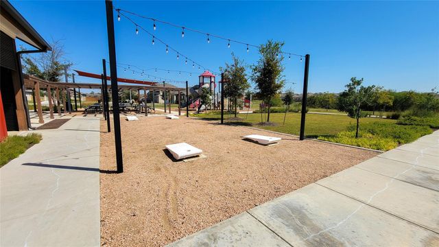 727 Gladiola LOOP, Kyle, TX 78640