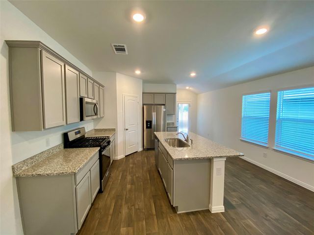 727 Gladiola LOOP, Kyle, TX 78640