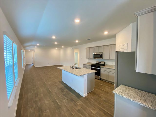 727 Gladiola LOOP, Kyle, TX 78640