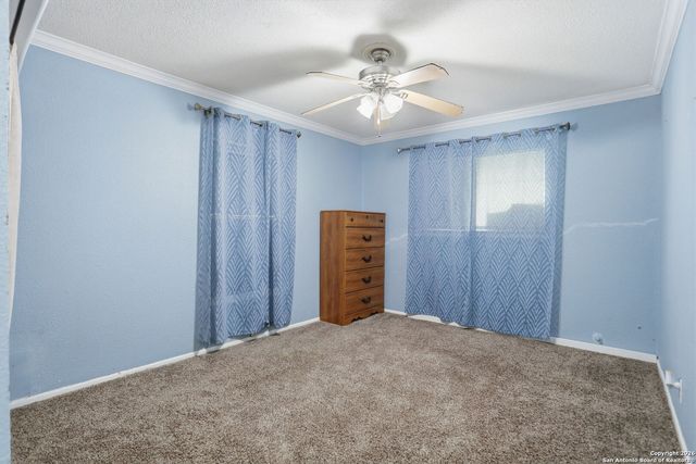 1015 Cibolo, Universal City, TX 78148