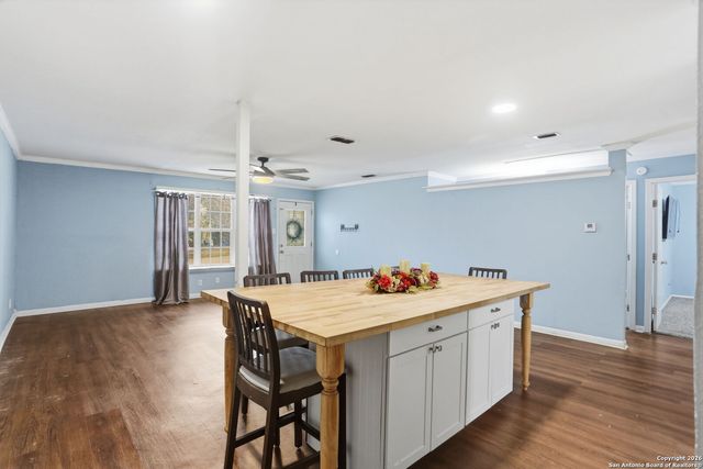 1015 Cibolo, Universal City, TX 78148