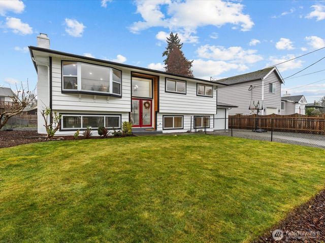29204 39th Avenue S, Auburn, WA 98001