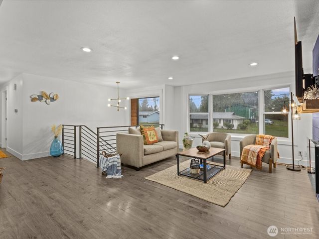 29204 39th Avenue S, Auburn, WA 98001