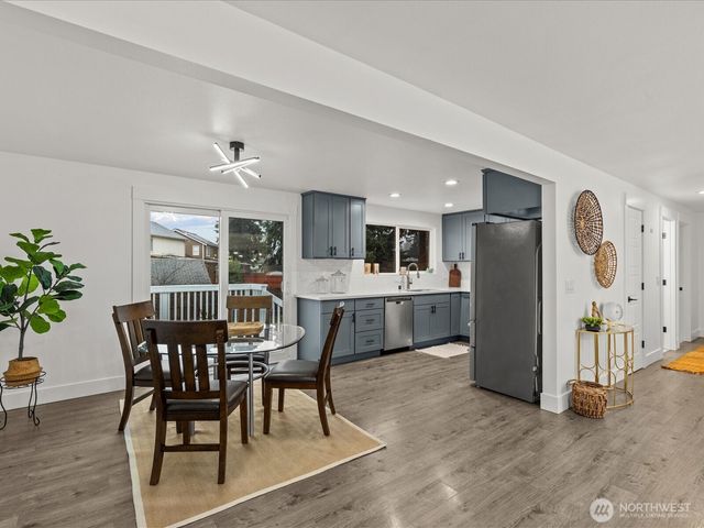 29204 39th Avenue S, Auburn, WA 98001