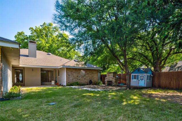 614 Arbor Court, Highland Village, TX 75077