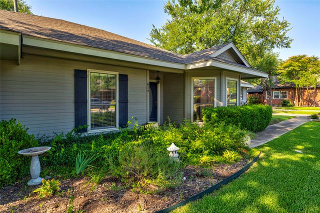 614 Arbor Court, Highland Village, TX 75077